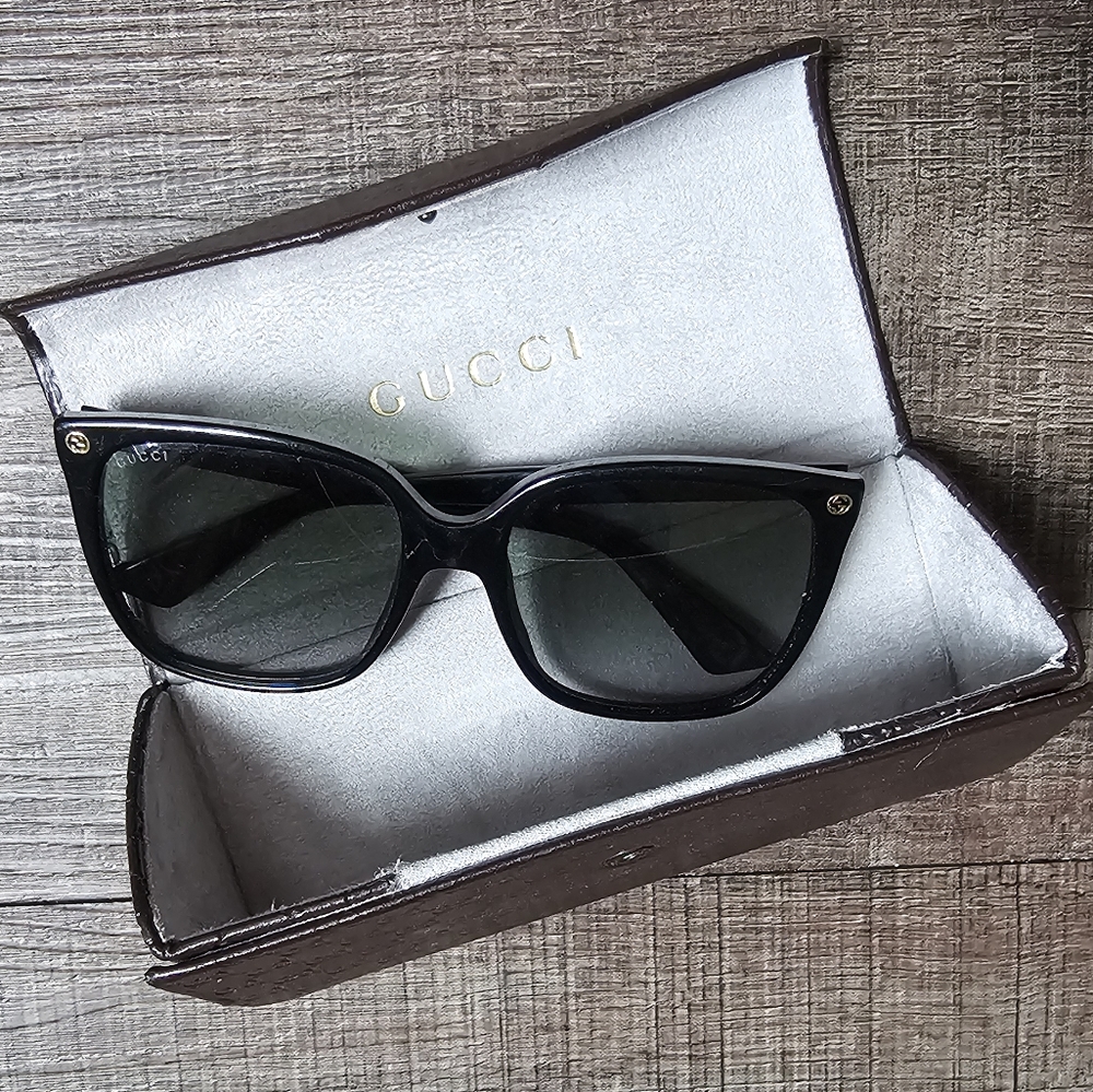 GUCCI - Sunglasses